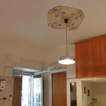 Giovanni S Little House Apartment *