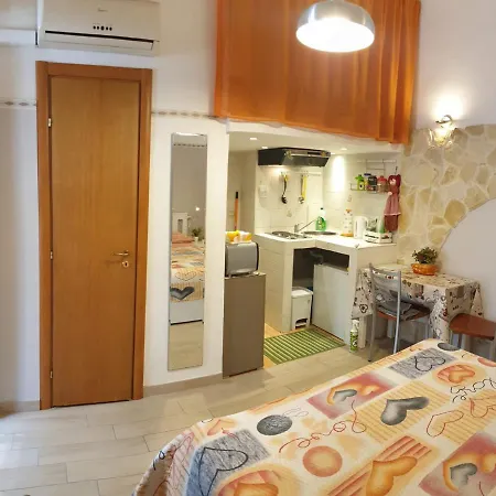Apartment Giovanni S Little House
